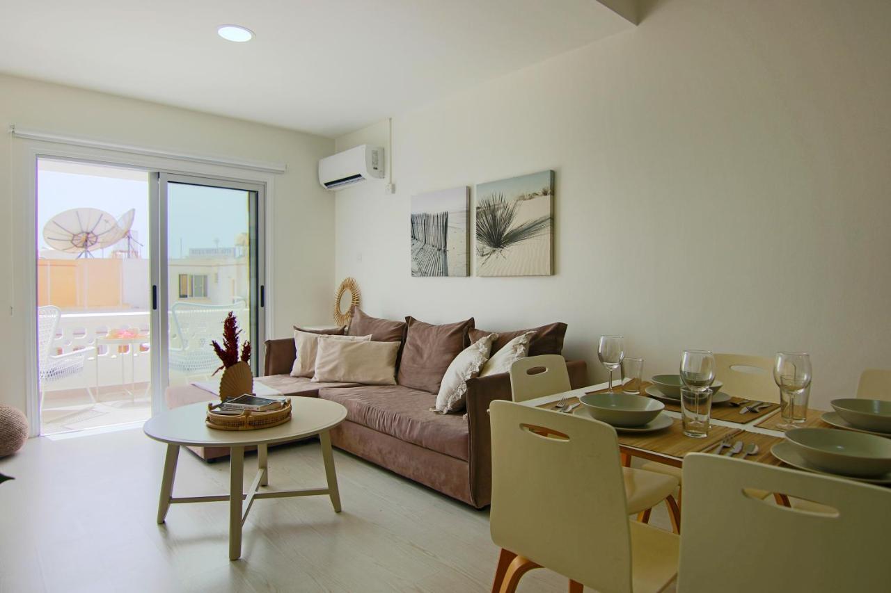 Phaedrus Living: City View Fountain Court 113 أيا نابا المظهر الخارجي الصورة